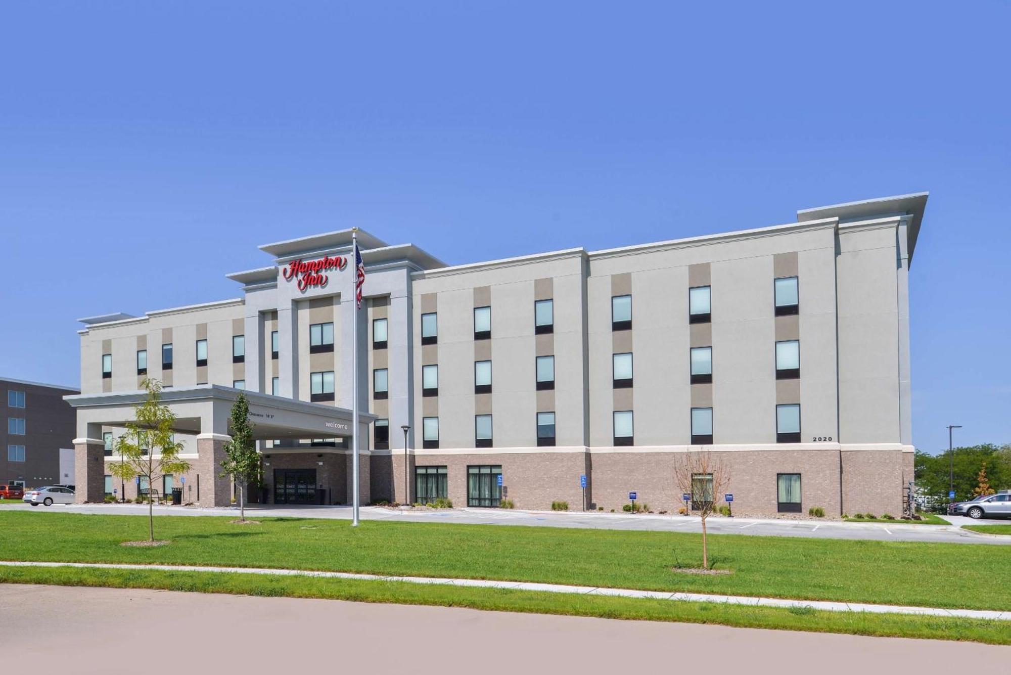 Hampton Inn By Hilton Omaha Airport, Ia Carter Lake Ngoại thất bức ảnh