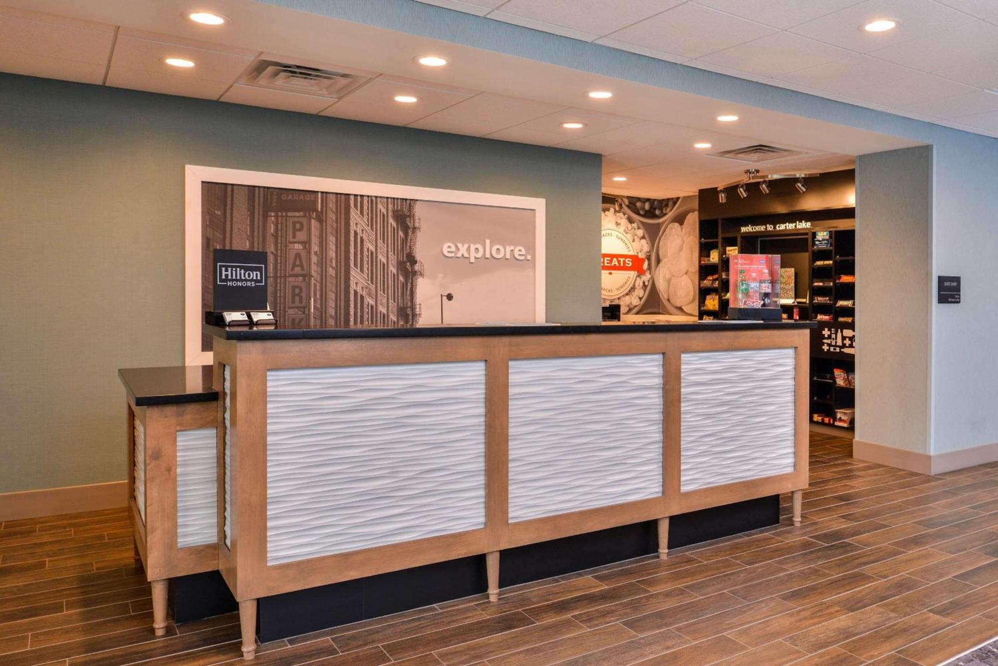 Hampton Inn By Hilton Omaha Airport, Ia Carter Lake Ngoại thất bức ảnh