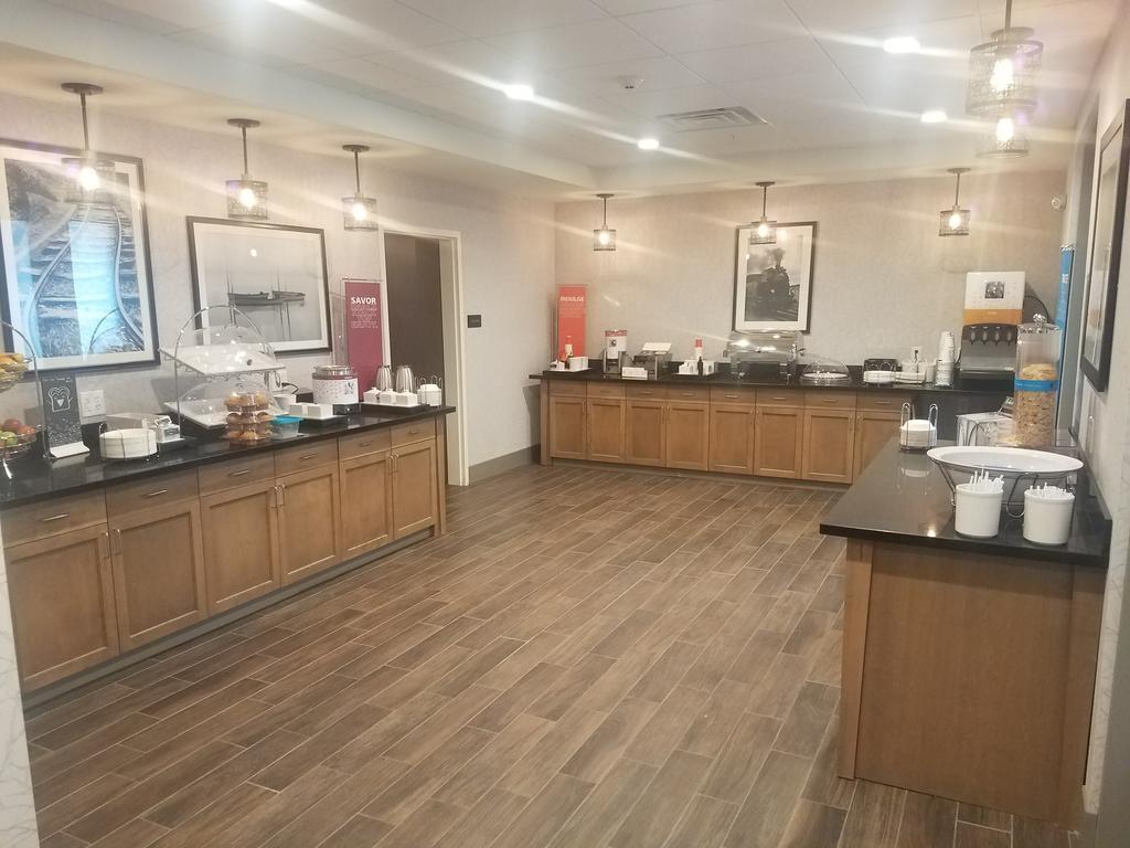 Hampton Inn By Hilton Omaha Airport, Ia Carter Lake Ngoại thất bức ảnh