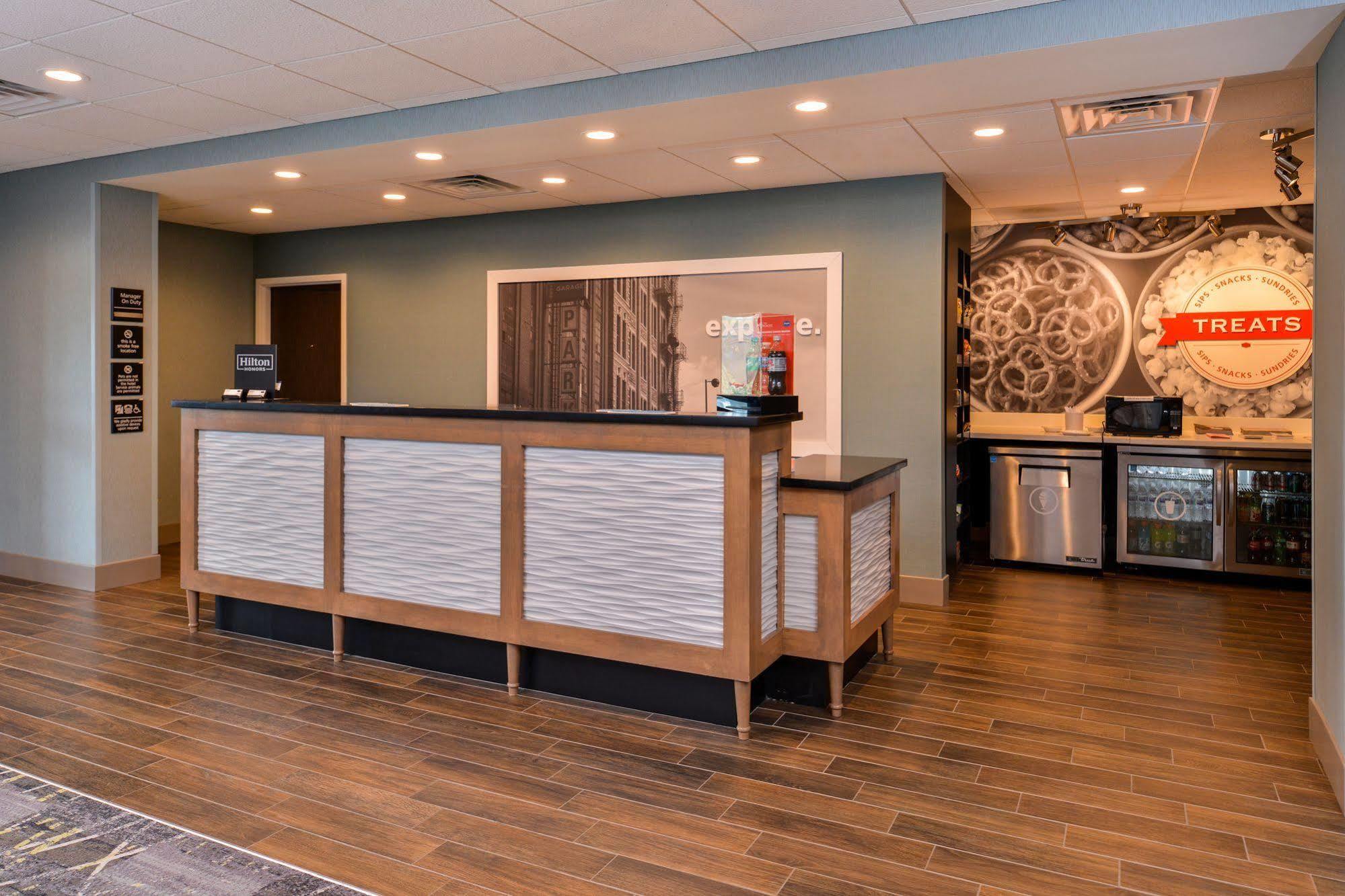 Hampton Inn By Hilton Omaha Airport, Ia Carter Lake Ngoại thất bức ảnh
